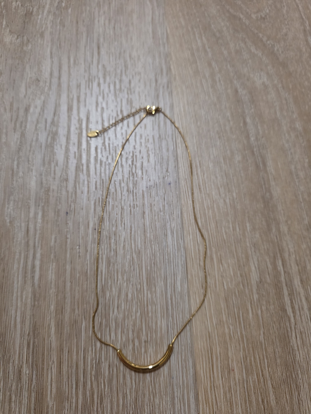 Delicate Gold Curved Bar Necklace - Women Jewelry